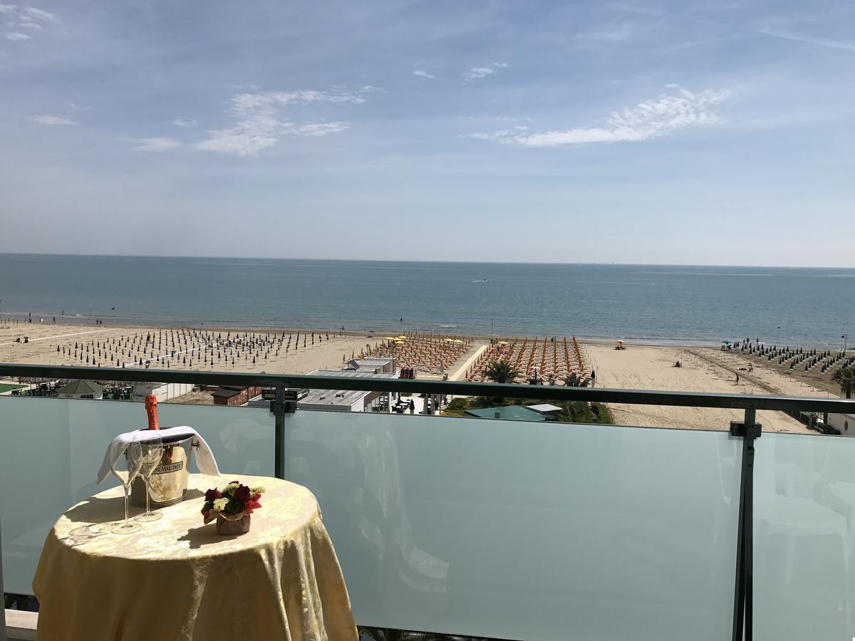 Hotel Atlas Alba Adriatica Extérieur photo