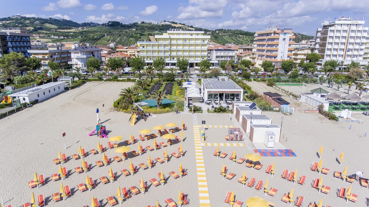 Hotel Atlas Alba Adriatica Extérieur photo