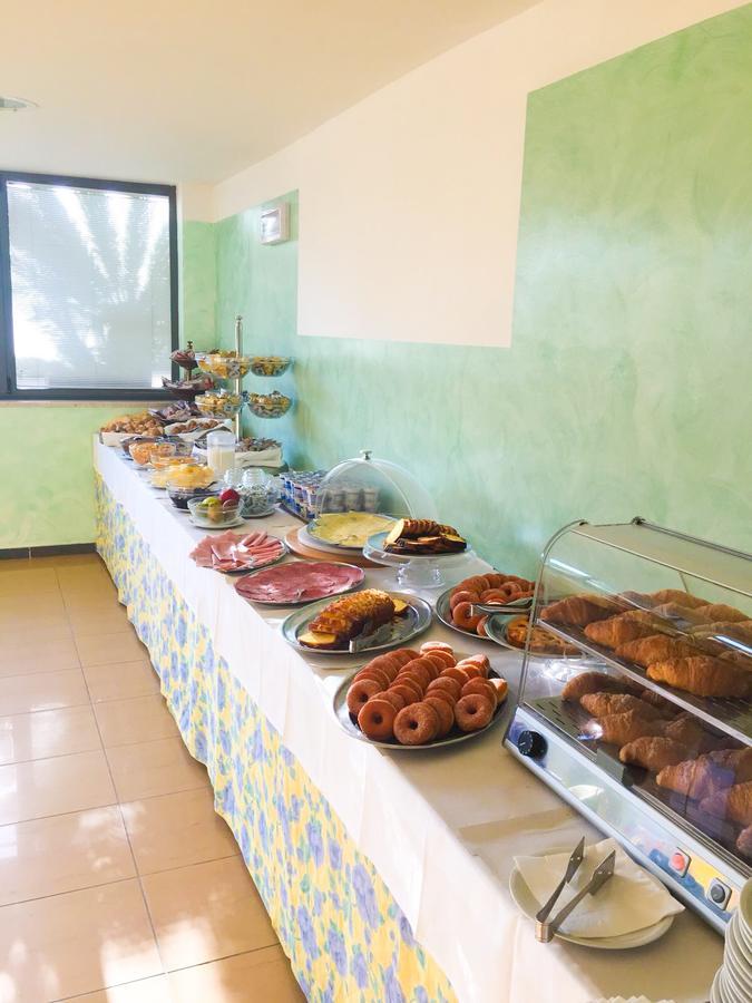 Hotel Atlas Alba Adriatica Extérieur photo